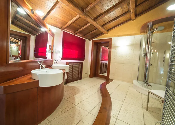 Otel The Place 217