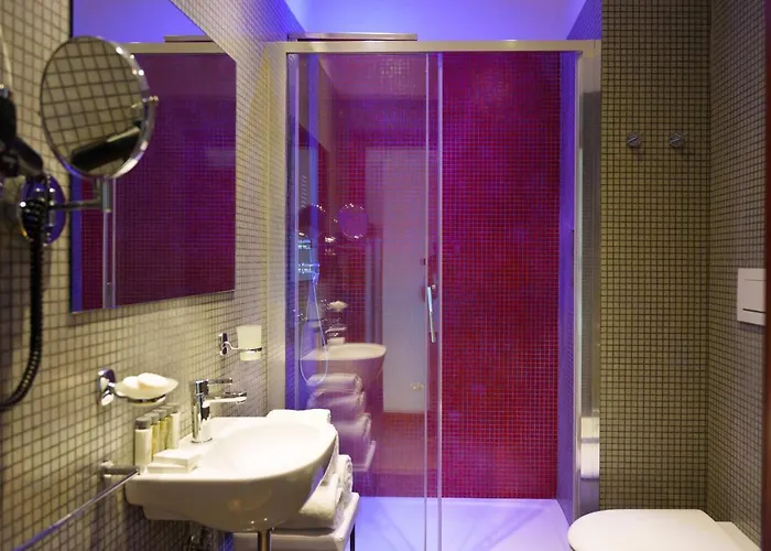 Otel The Place 217 Roma