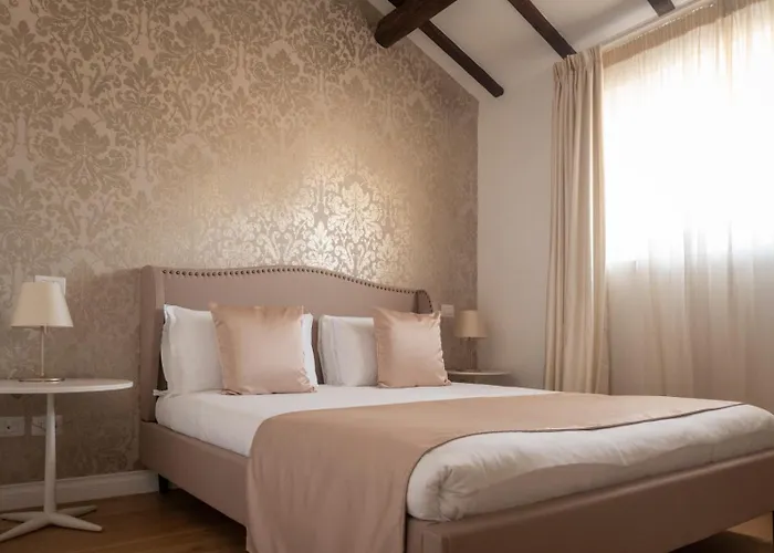 The Place 217 Otel Roma