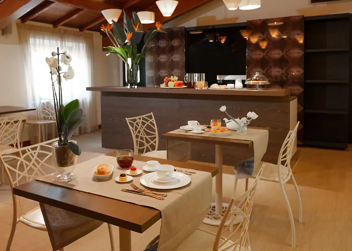 The Place 217 Otel