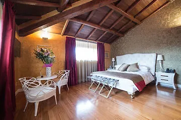 The Place 217 Otel 2*