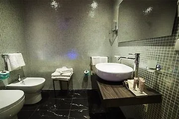 Otel The Place 217